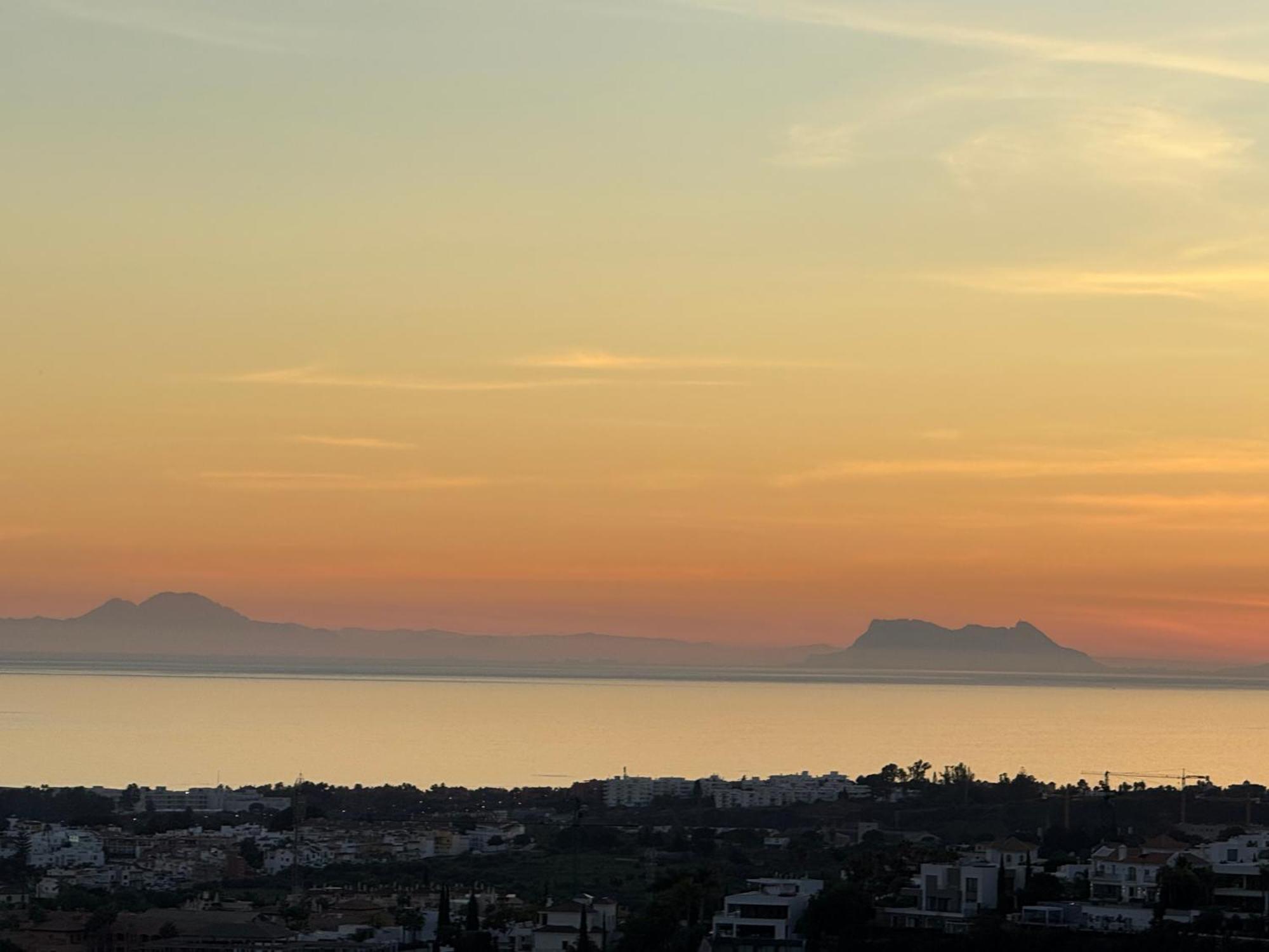 Paraiso Penthouse Unique Sea View To Gibraltar * Estepona